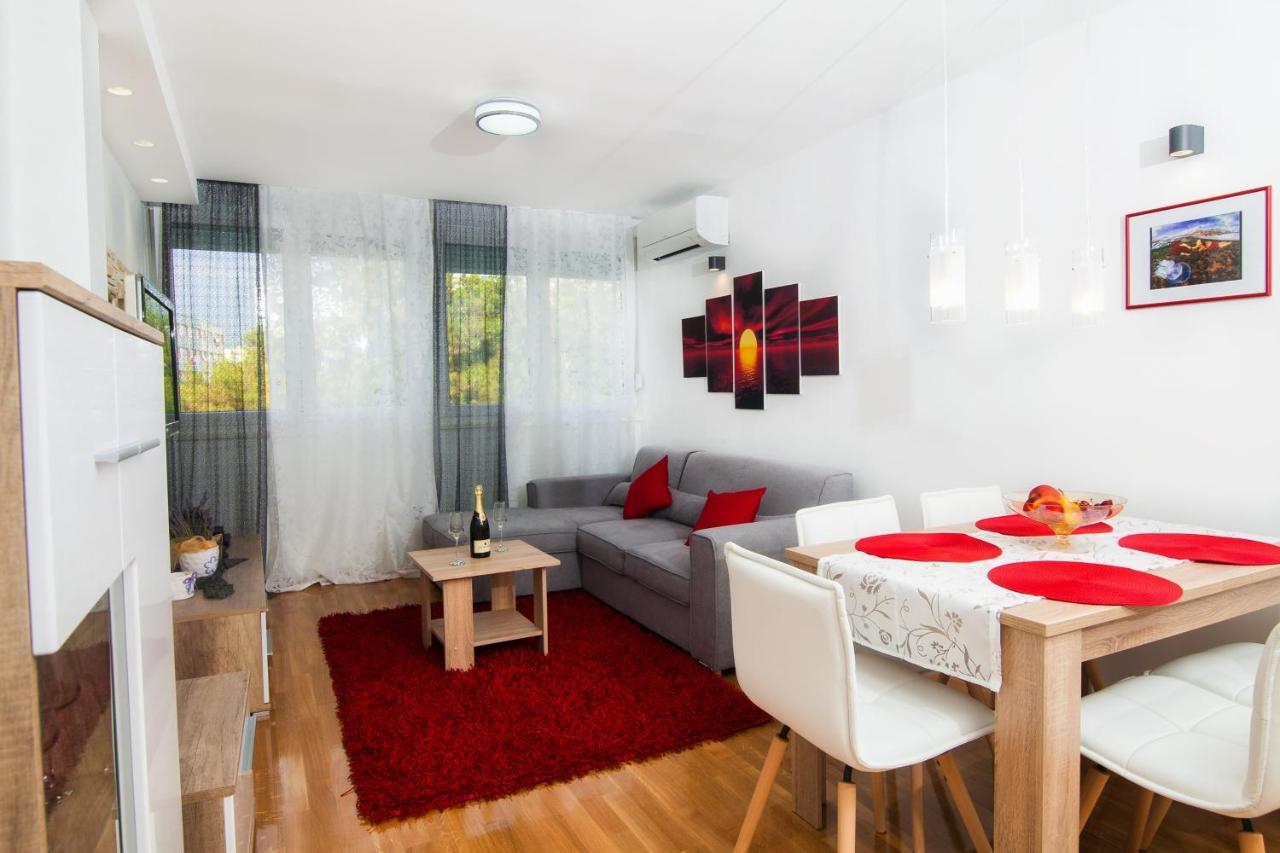 Apartment Zoi Спліт Екстер'єр фото