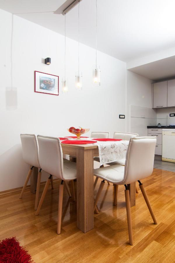 Apartment Zoi Спліт Екстер'єр фото